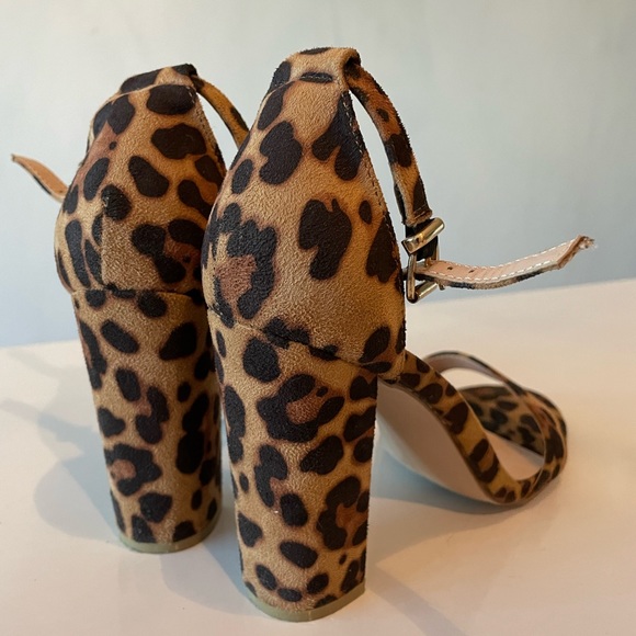 Clée Leopard Print Heels - Picture 6 of 9